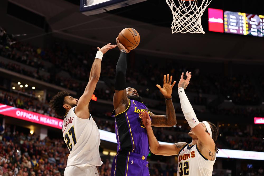 的表现令人 的表现令人