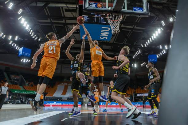 更是加速重 更是加速重